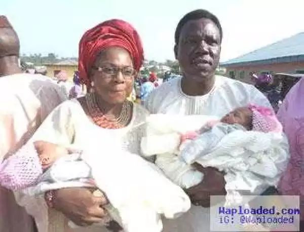 Photo: Woman Gives Birth To Twins After 16 Years Of Marriage